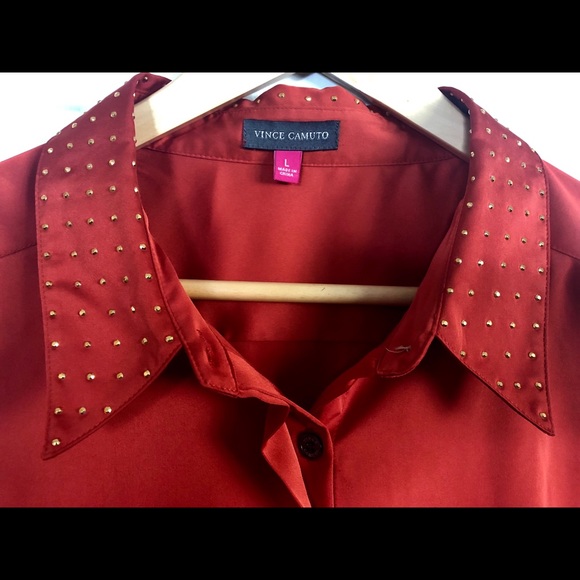 NEW! VINCE CAMUTO BLOUSE - Picture 3 of 4